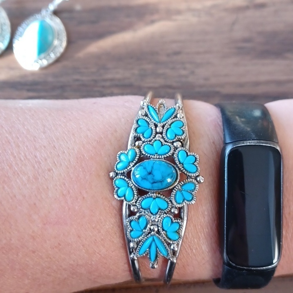 Silver-toned Turquoise Cuff x 3 - Picture 5 of 6